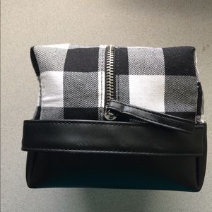 Bags - Black and White Plaid Cosmetic/Toiletries Bag Bags - Black and White Plaid Cosmetic/Toiletries Bag